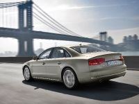 Audi A8 (2011) - picture 37 of 62
