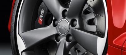 Audi RS3 (2011) - picture 23 of 39