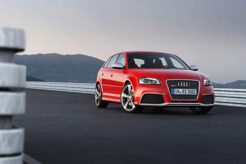 Audi RS3 (2011) - picture 9 of 39
