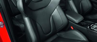 Audi RS5 (2011) - picture 15 of 17