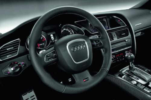 Audi RS5 (2011) - picture 16 of 17