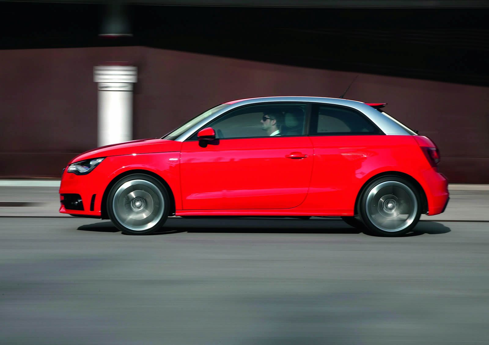 Audi S1