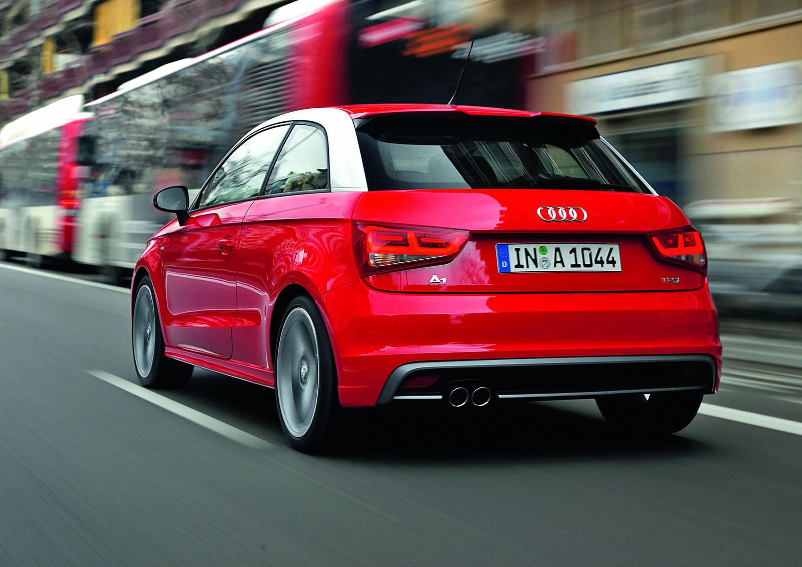 Audi S1