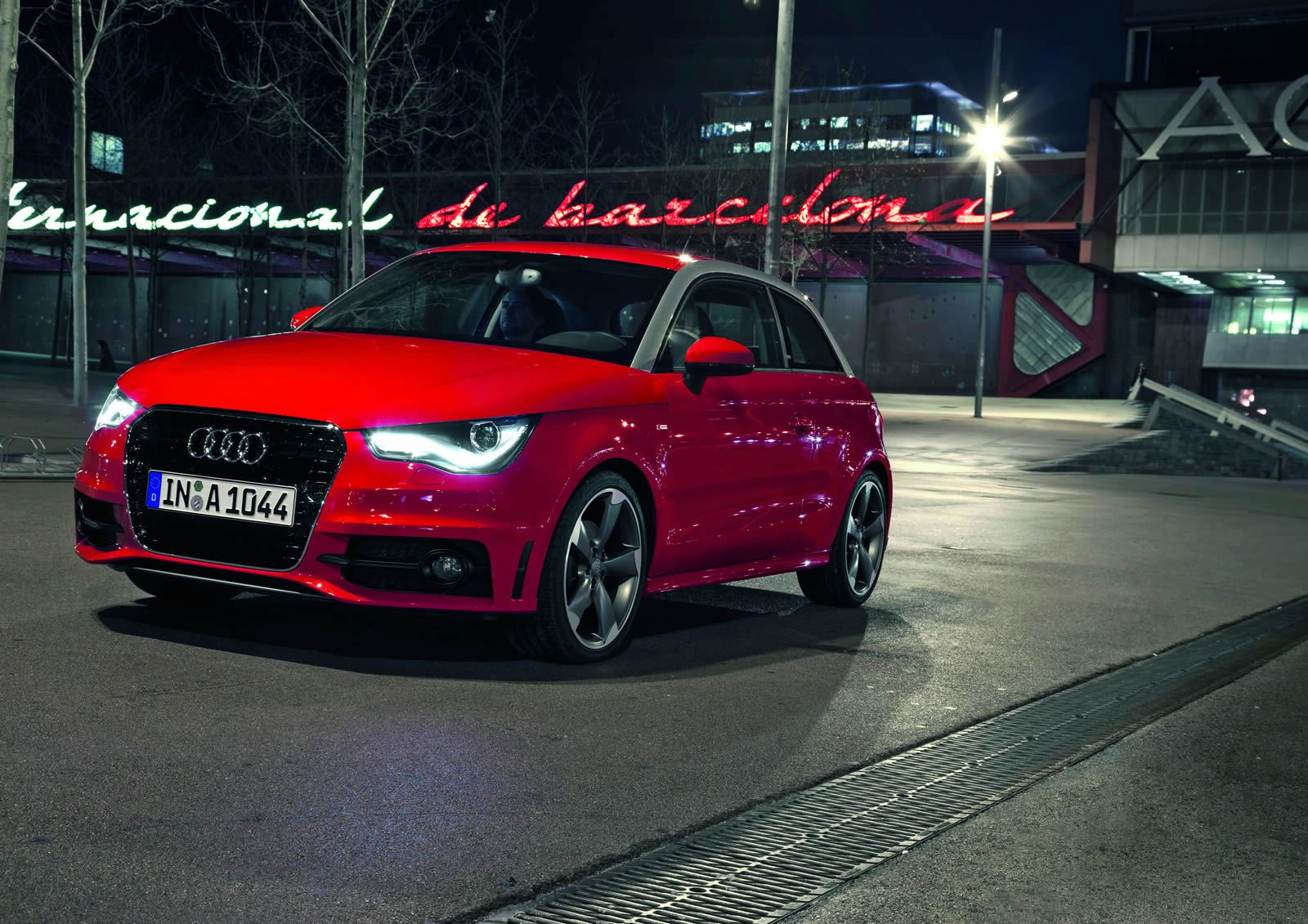 Audi S1