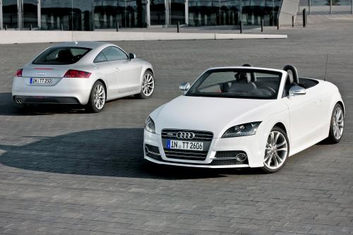 Audi TT Coupe (2011) - picture 1 of 13