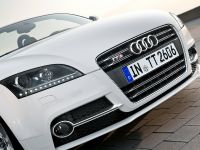 Audi TT Coupe (2011) - picture 8 of 13