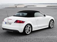 Audi TT Coupe (2011) - picture 11 of 13