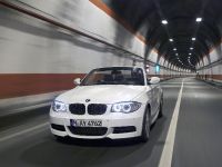 BMW 1 Series Convertible (2011) - picture 1 of 22