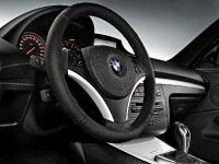 BMW 1 Series Convertible (2011) - picture 21 of 22