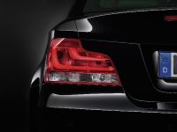 BMW 1 Series Coupe (2011) - picture 2 of 35