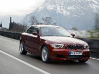 BMW 1 Series Coupe (2011) - picture 11 of 35