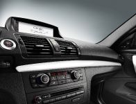 BMW 1 Series Coupe (2011) - picture 34 of 35