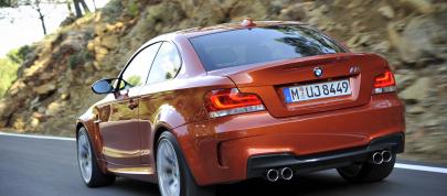BMW 1 Series M (2011) - picture 12 of 79