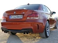 BMW 1 Series M (2011) - picture 4 of 79