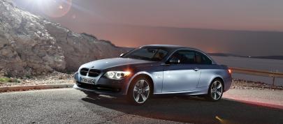 BMW 3 Series Convertible (2011) - picture 20 of 22