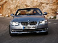 BMW 3 Series Convertible (2011) - picture 10 of 22