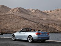 BMW 3 Series Convertible (2011) - picture 3 of 22