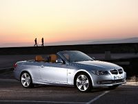 BMW 3 Series Convertible (2011) - picture 1 of 22