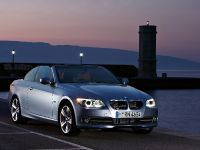 BMW 3 Series Convertible (2011) - picture 4 of 22