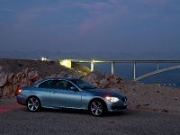 BMW 3 Series Convertible (2011) - picture 6 of 22