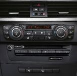 BMW 3 Series Convertible (2011) - picture 21 of 22