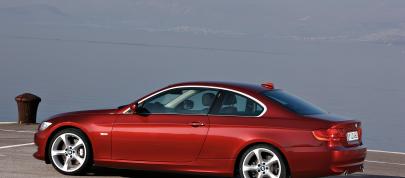 BMW 3 Series Coupe (2011) - picture 20 of 24