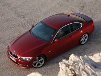 BMW 3 Series Coupe (2011) - picture 11 of 24