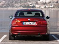 BMW 3 Series Coupe (2011) - picture 19 of 24