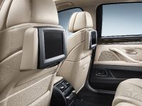 BMW 5 Series Sedan Long Wheelbase (2011) - picture 2 of 15