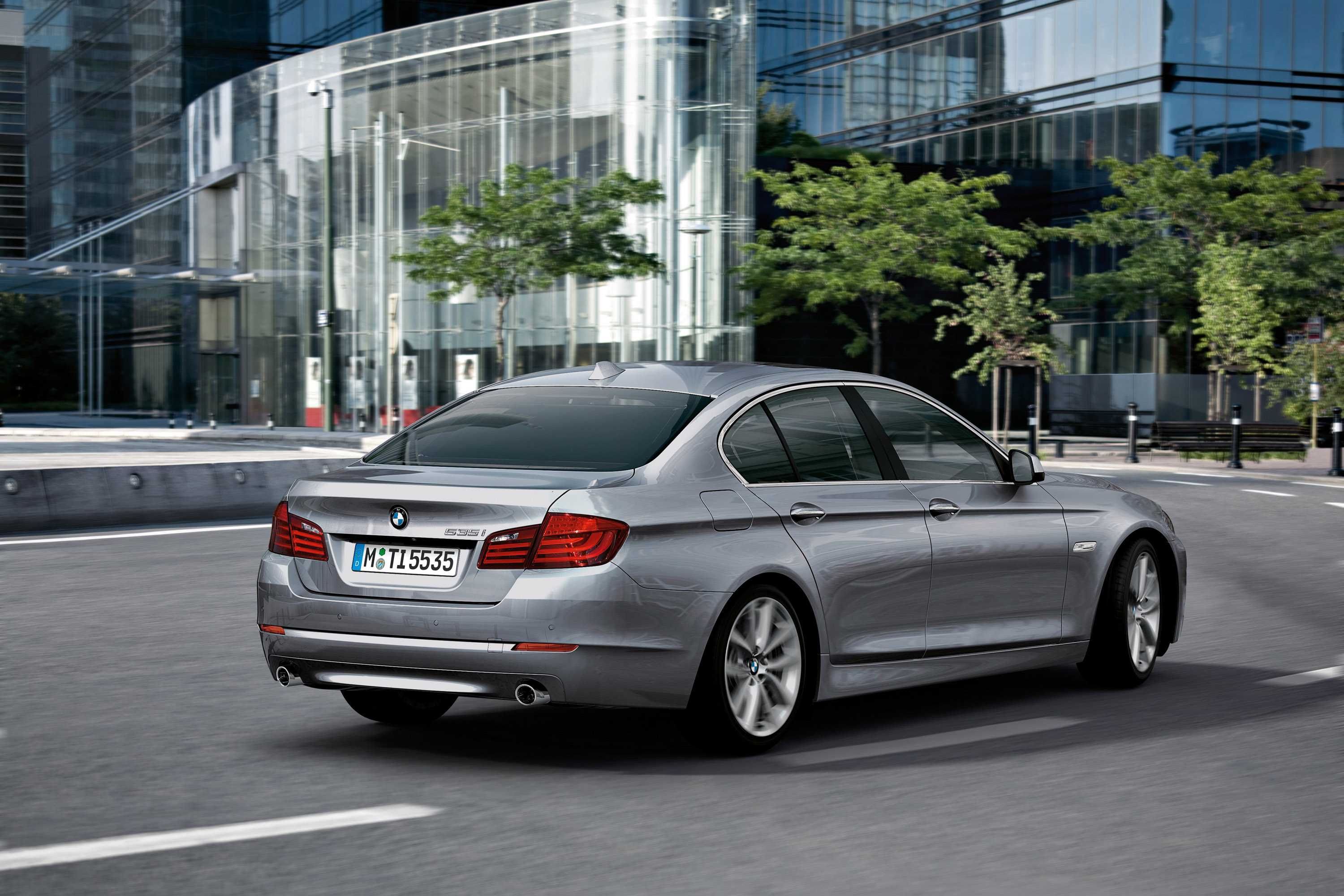 BMW 5 Series Sedan