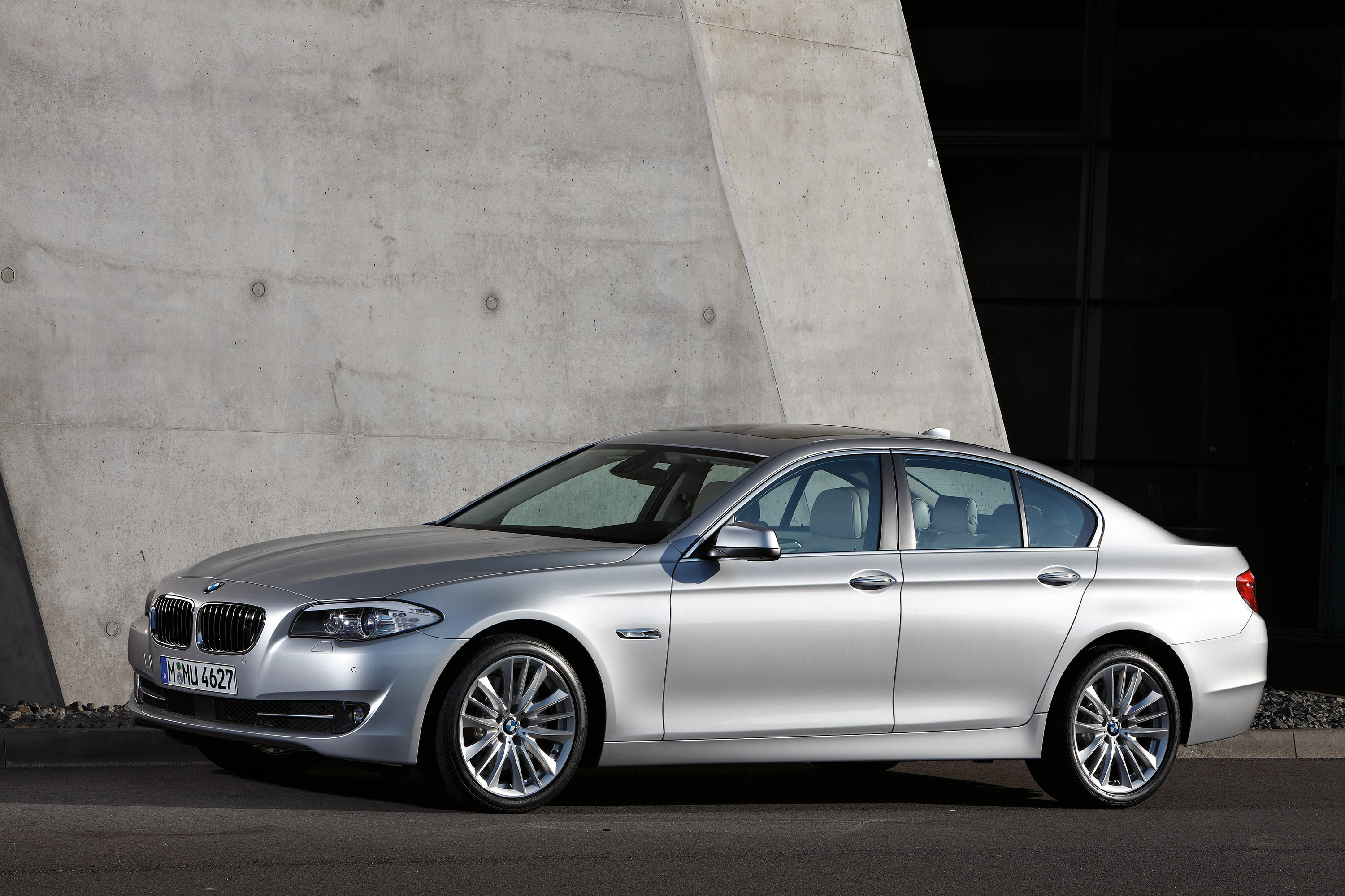 BMW 5 Series Sedan