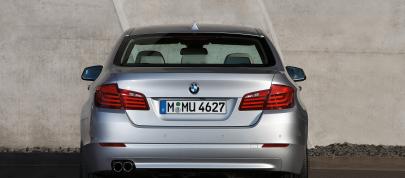 BMW 5 Series Sedan (2011) - picture 23 of 57
