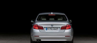 BMW 5 Series Sedan (2011) - picture 28 of 57