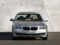 BMW 5 Series Sedan (2011) - picture 22 of 57
