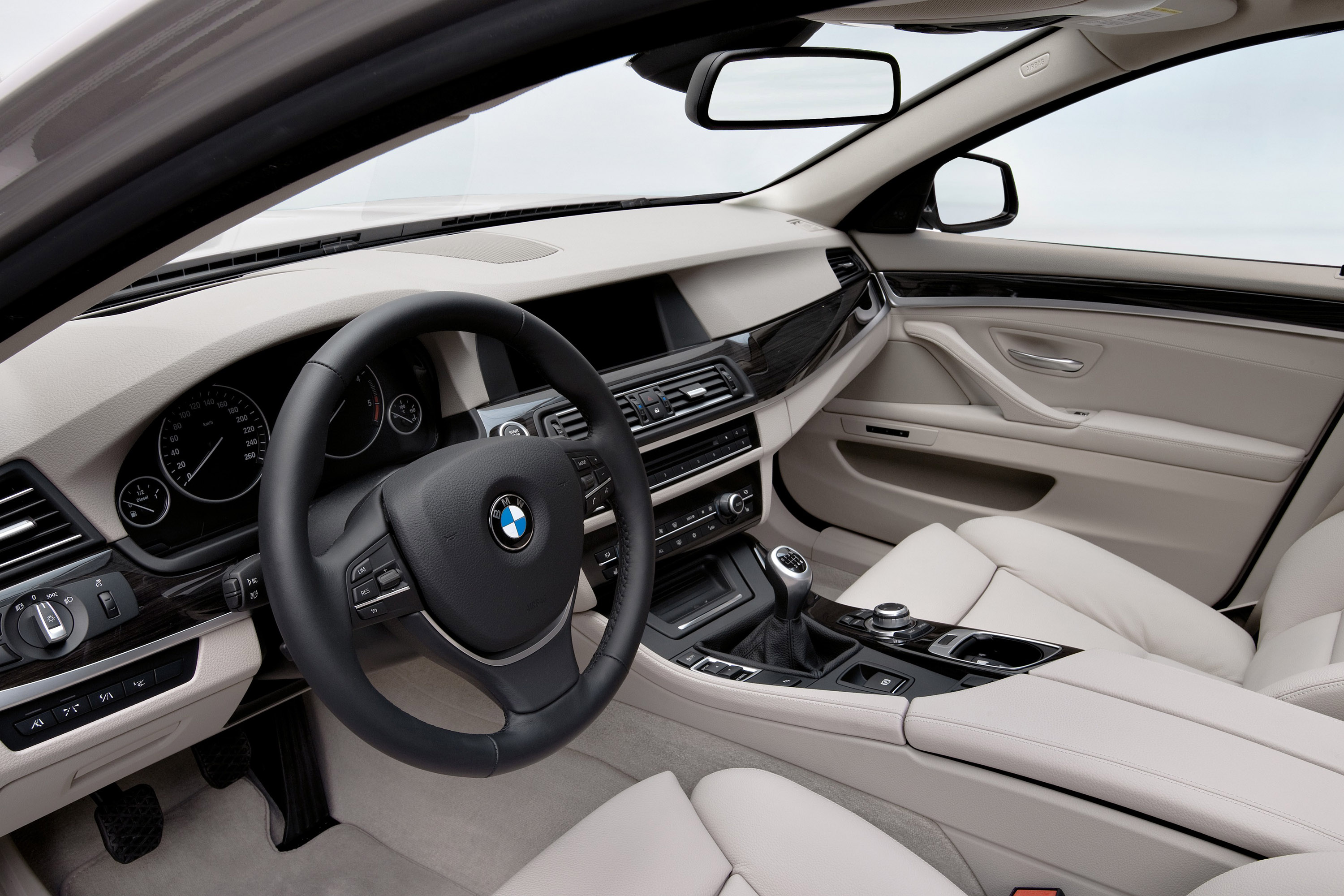 Oplossen overschot wonder BMW 5 Series Touring (2011) - HD Picture 5 of 34 - #35851 - 3000x2000