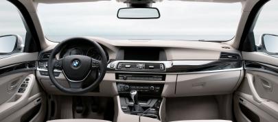 BMW 5 Series Touring (2011) - picture 7 of 34