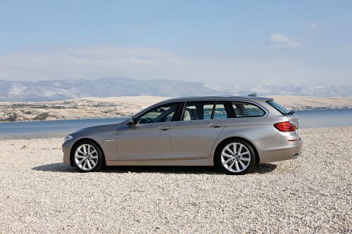 BMW 5 Series Touring (2011) - picture 9 of 34
