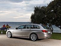 BMW 5 Series Touring (2011)