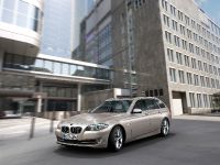 BMW 5 Series Touring (2011) - picture 7 of 34