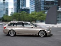 BMW 5 Series Touring (2011) - picture 8 of 34