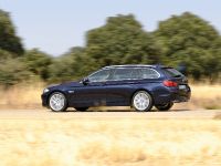 BMW 5 Series Touring (2011)