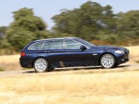 BMW 5 Series Touring (2011) - picture 29 of 34