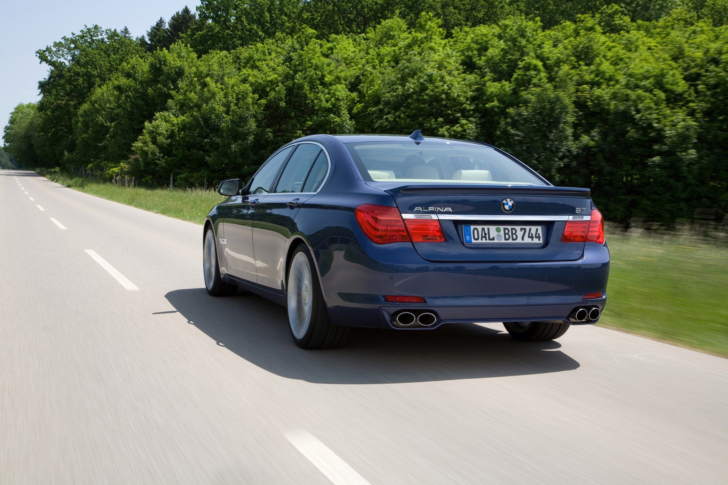 BMW ALPINA B7 Sedan