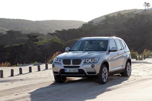 BMW X3 (2011) - picture 25 of 50
