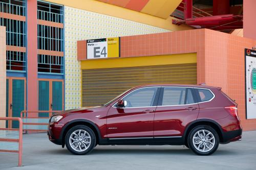 BMW X3 (2011) - picture 41 of 50