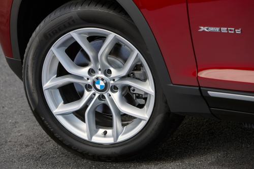 BMW X3 (2011) - picture 48 of 50