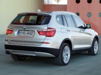 BMW X3 (2011) - picture 14 of 50