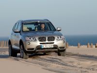 BMW X3 (2011) - picture 19 of 50
