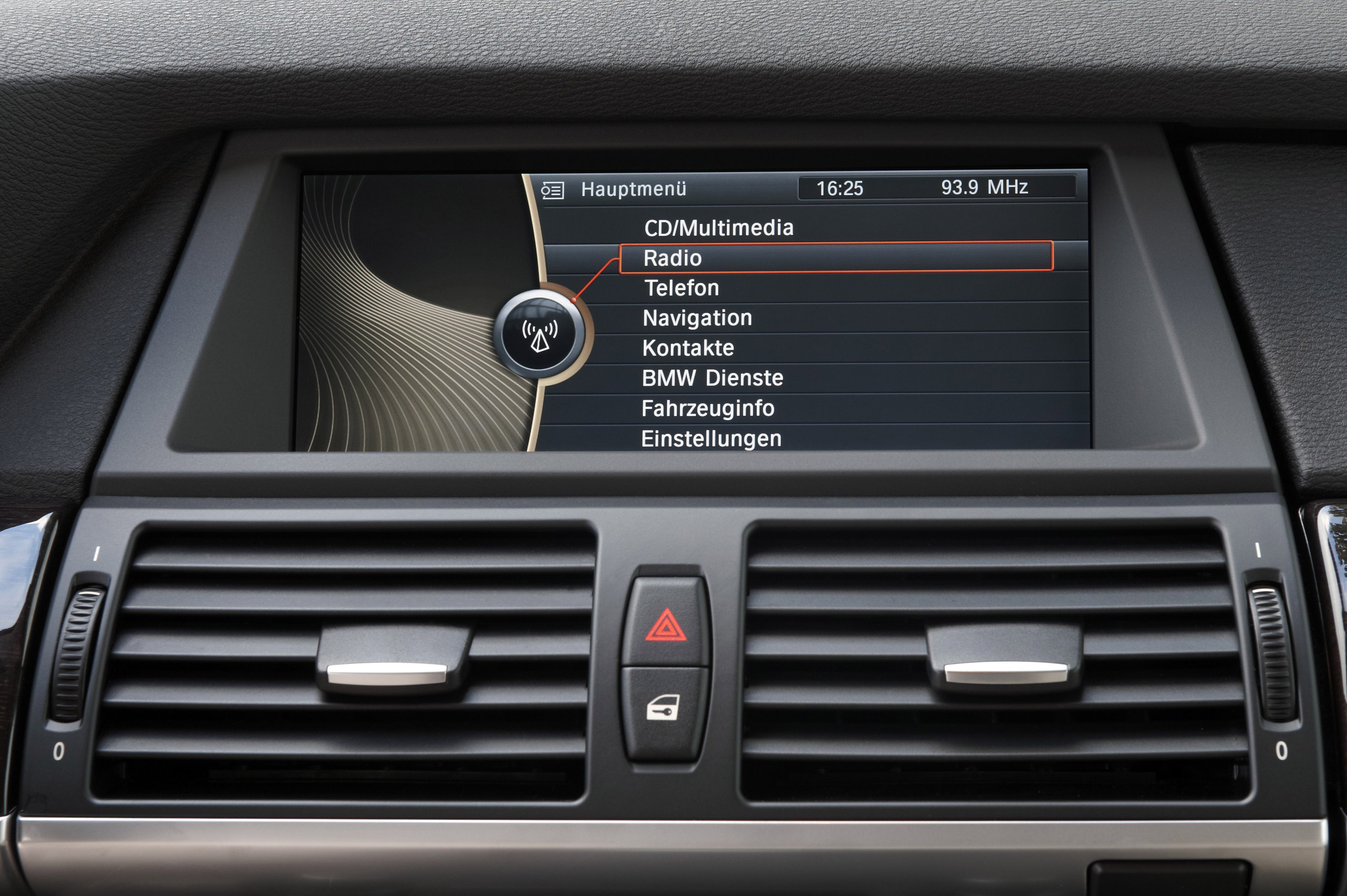Андроид на х5 е70. BMW x5 e70 мультимедиа. Монитор BMW x5 e70. Мультимедиа BMW NBT. Мультимедиа БМВ x5 2010.
