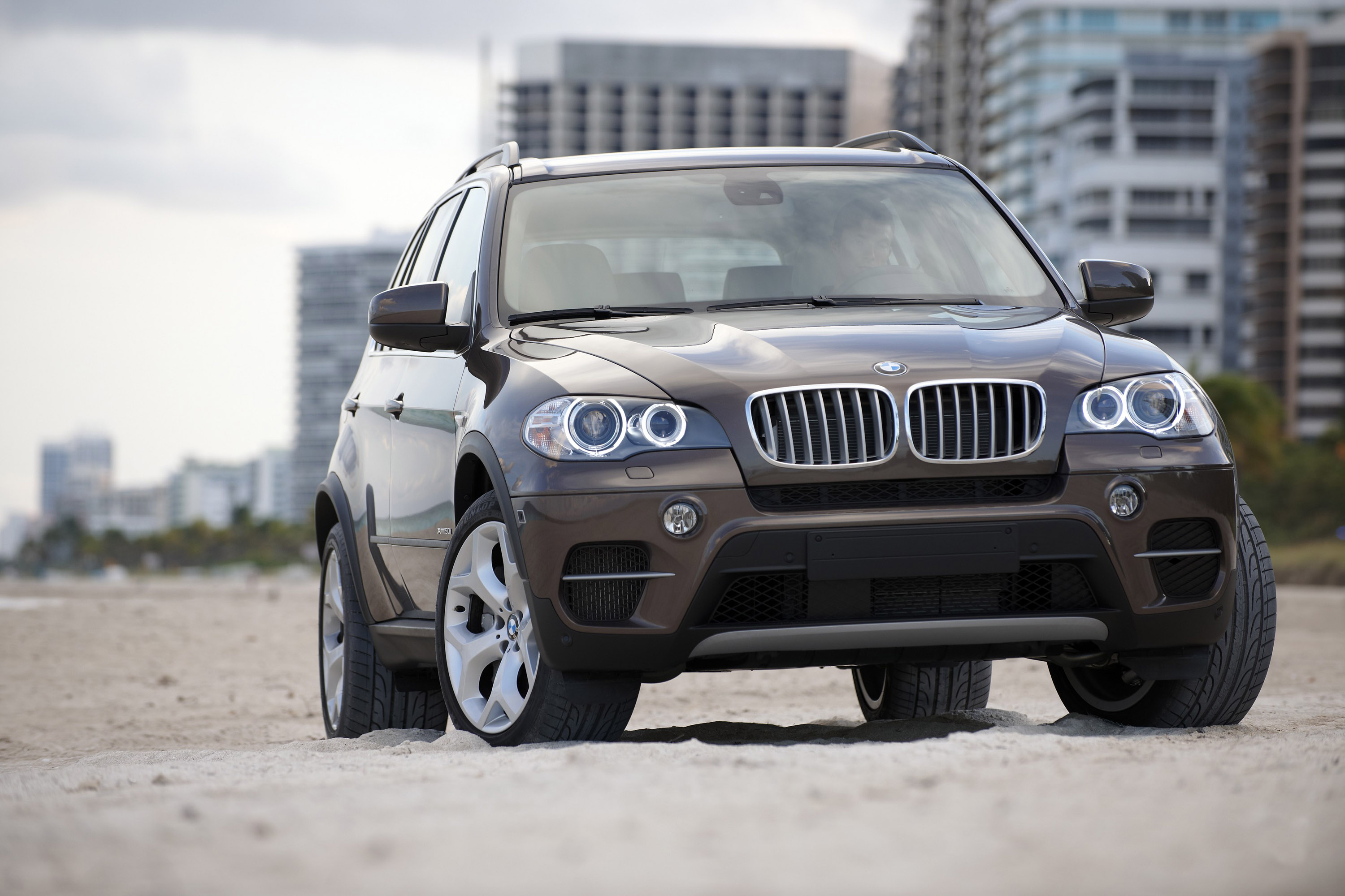 Бмв х5 е70 моторы. БМВ х5 2011. BMW x5 2011. BMW x5 e50. BMW x5 2012.